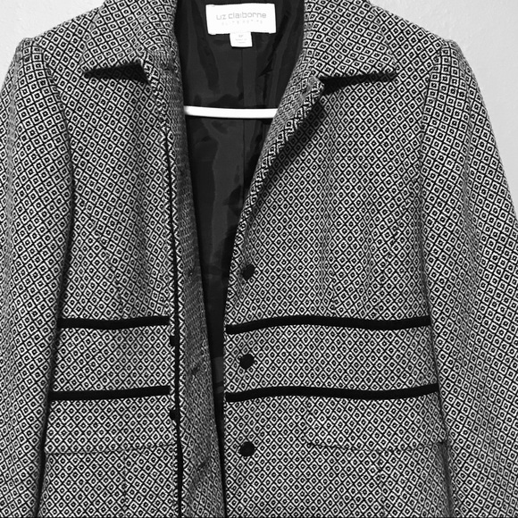Liz Claiborne Suits Petite Collections Wool Coat - Picture 2 of 9